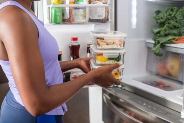fridge organization tips 1024x683 1