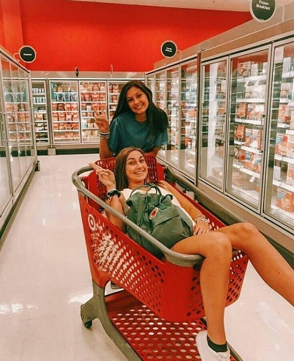 Profile photo of Emily Flores